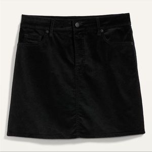 Old Navy High Waisted Velvet Skirt -Size 6